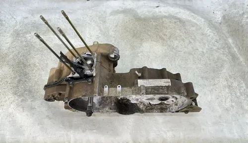 2007 07 POLARIS 200 SAWTOOTH ENGINE MOTOR CRANKSHAFT CRANKCASE CASES BOTTOM END