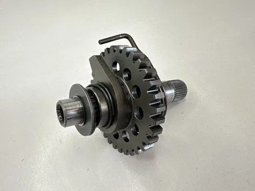 03 04 05 YAMAHA YZ450F / 04-06 WR450F KICK START STARTER SHAFT & GEAR ASSY
