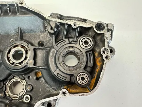 1986 86 KAWASAKI KX250 KX 250 RIGHT SIDE ENGINE MOTOR CASE CRANKCASE 14001-5206