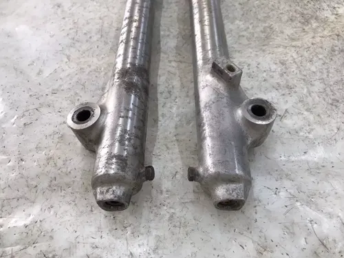 USED OEM 82 83 84 HONDA XR 200 LEFT & RIGHT FRONT FORKS SUSPENSION SET PAIR