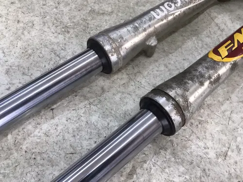 USED OEM 82 83 84 HONDA XR 200 LEFT & RIGHT FRONT FORKS SUSPENSION SET PAIR