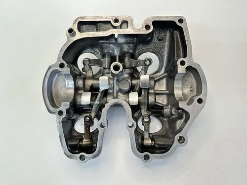 USED OEM 1985 85 HONDA XR250R XR 250 R CYLINDER HEAD COVER W ROCKER ARMS