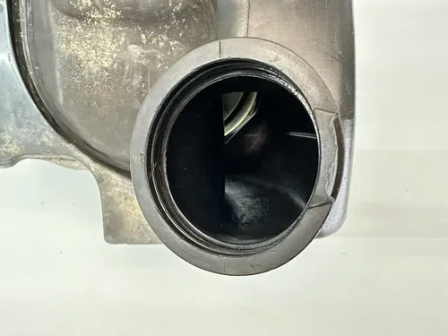 USED OEM 98 1998 SUZUKI RM 250 RM250 AIR FILTER CLEANER BOX W INTAKE BOOT DUCT