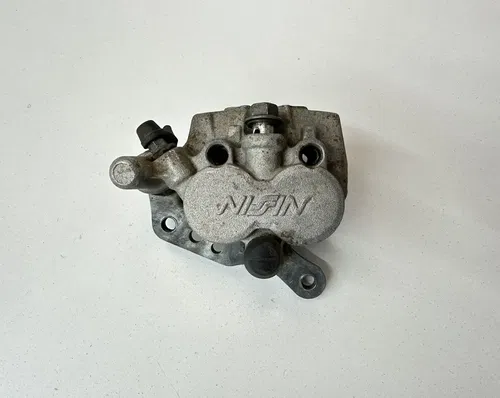 USED OEM 93 94 95 96 97 YAMAHA YZ 125 250 COMPLETE FRONT BRAKE CALIPER & MOUNT
