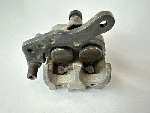 USED OEM 93 94 95 96 97 YAMAHA YZ 125 250 COMPLETE FRONT BRAKE CALIPER & MOUNT