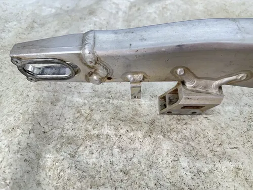 USED OEM 11 2011 KAWASAKI KX450F KXF 450 REAR SWINGARM SWING ARM 33001-0245