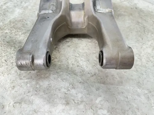USED OEM 11 2011 KAWASAKI KX450F KXF 450 REAR SWINGARM SWING ARM 33001-0245