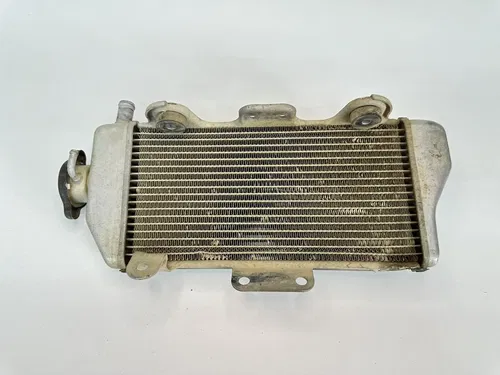 USED OEM 06 2006 YAMAHA YZ250F RIGHT SIDE COOLING RAD RADIATOR 5XC-12461-90-00