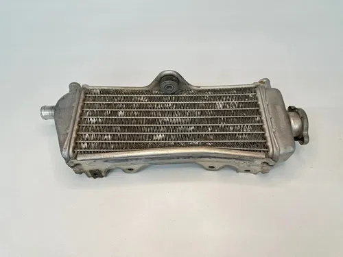 USED OEM 96 97 98 99 00 01 YAMAHA YZ 250 YZ250 RIGHT FILL SIDE RAD RADIATOR
