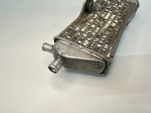 USED OEM 96 97 98 99 00 01 YAMAHA YZ 250 YZ250 RIGHT FILL SIDE RAD RADIATOR