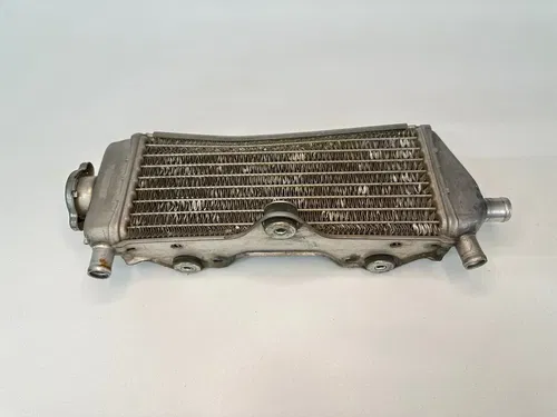 USED OEM 96 97 98 99 00 01 YAMAHA YZ 250 YZ250 RIGHT FILL SIDE RAD RADIATOR