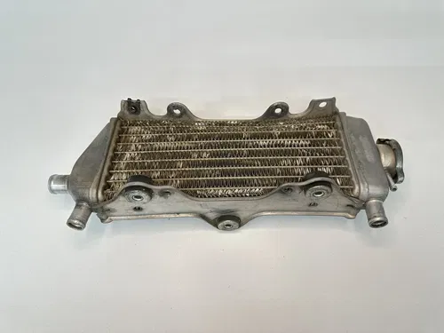 USED OEM 96 97 98 99 00 01 YAMAHA YZ 250 YZ250 RIGHT FILL SIDE RAD RADIATOR