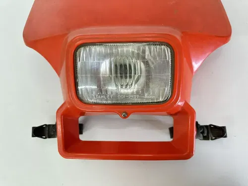 USED OEM 1985 85 HONDA XR250R XR 250 / 84-85 XR200R HEADLIGHT HEAD LIGHT W CASE