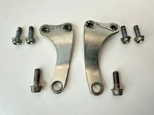 USED OEM 14 15 YAMAHA YZ450F UPPER ENGINE MOTOR MOUNTS BRACKETS HANGERS