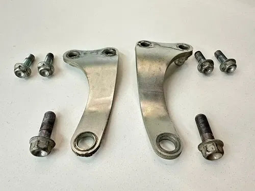 USED OEM 14 15 YAMAHA YZ450F UPPER ENGINE MOTOR MOUNTS BRACKETS HANGERS