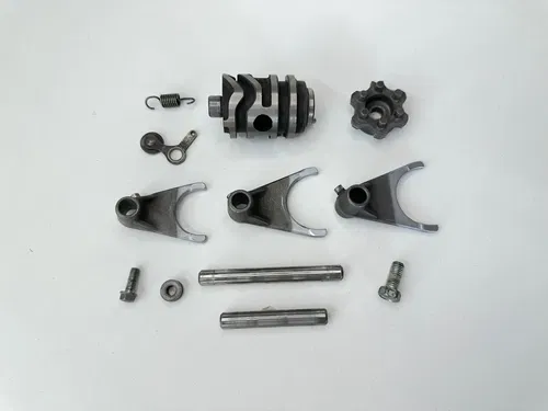 USED OEM 87 88 89 KAWASAKI KX250 KX 250 GEAR SHIFT DRUM & FORKS ASSY