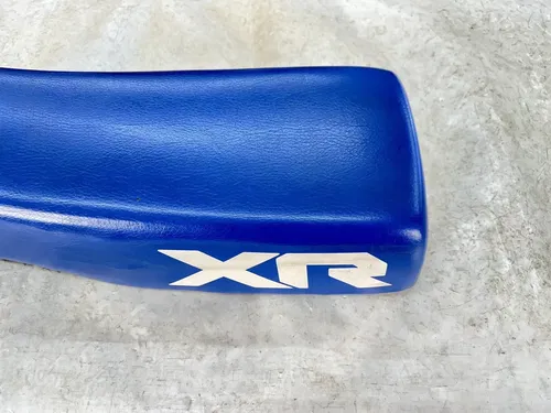 OEM 85 1985 HONDA XR250R XR200R XR 200 250 COMPLETE BLUE SEAT & COVER ASSY
