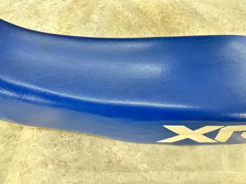 OEM 85 1985 HONDA XR250R XR200R XR 200 250 COMPLETE BLUE SEAT & COVER ASSY