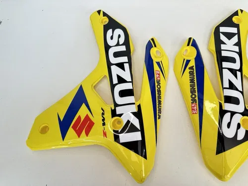 07 2007 SUZUKI RMZ450 RMZ RM-Z 450 LEFT & RIGHT YELLOW TANK SHROUDS W GRAPHICS