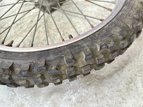 USED OEM 1990 90 1991 91 KAWASAKI KX125 KX 125 FRONT 21" WHEEL RIM & HUB ASSY