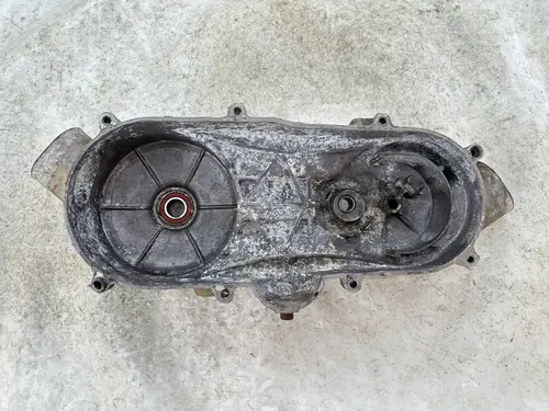 USED OEM 2007 07 POLARIS 200 SAWTOOTH / 07-23 PHOENIX LEFT ENGINE CLUTCH COVER