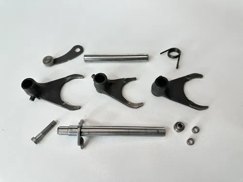 USED OEM 08 2008 POLARIS OUTLAW 525 S 525S GEAR SHIFT DRUM & FORKS ASSY