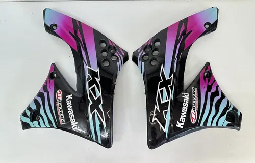 USED 09 10 11 KAWASAKI KX450F BLACK LEFT & RIGHT GAS TANK SHROUDS W GRAPHICS