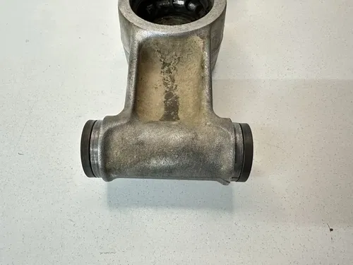 #2 OEM 03-08 YAMAHA 660 GRIZZLY LEFT RIGHT REAR STEERING KNUCKLE (BAD BEARINGS)