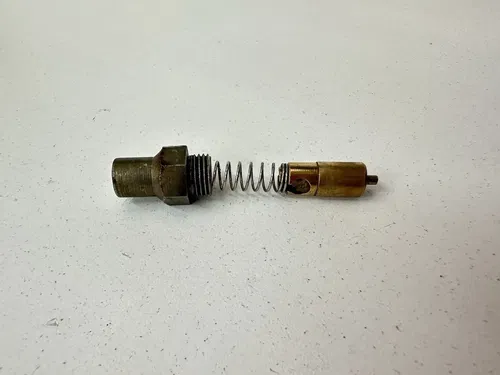 USED OEM 97-01 POLARIS 500 SCRAMBLER CARB CARBURETOR CHOKE PLUNGER & HOLDER ASSY