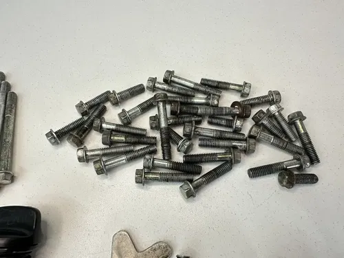 USED OEM 04 05 06 07 08 09 HONDA CRF250R CRF 250R ENGINE MOTOR CRANKCASE BOLTS