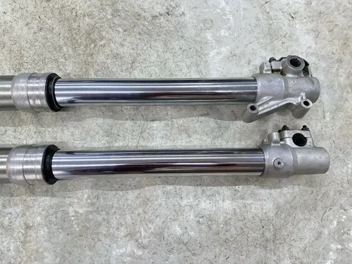 USED OEM 95 1995 YAMAHA YZ125 YZ 125 LEFT & RIGHT FRONT FORKS SUSPENSION SET