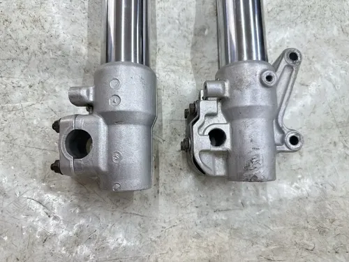 USED OEM 95 1995 YAMAHA YZ125 YZ 125 LEFT & RIGHT FRONT FORKS SUSPENSION SET