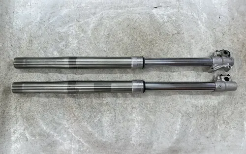 USED OEM 95 1995 YAMAHA YZ125 YZ 125 LEFT & RIGHT FRONT FORKS SUSPENSION SET