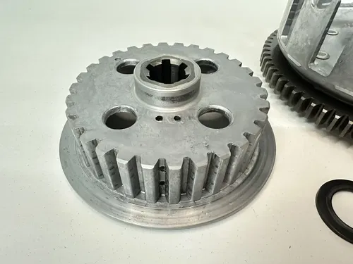 OEM 87-93 SUZUKI LT230E LT 230 QUADRUNNER PRIMARY CLUTCH BASKET W HUB & PRESSURE