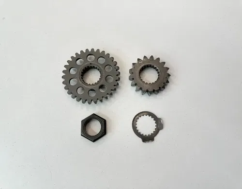 USED OEM 01-07 YAMAHA YZ250F WR250F CRANKSHAFT CLUTCH PRIMARY DRIVE GEARS & NUT