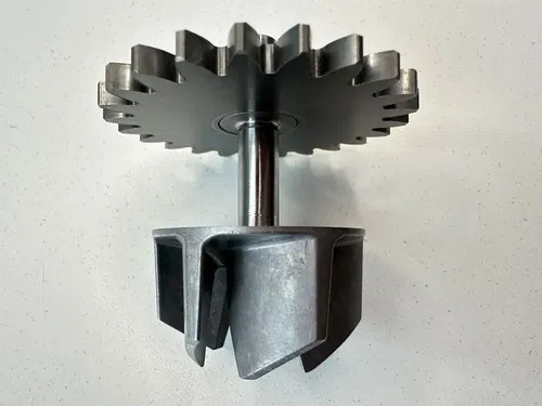 USED OEM 05-25 SUZUKI RMZ450 RMZ RM-Z 450 WATER PUMP IMPELLER SHAFT & GEAR ASSY