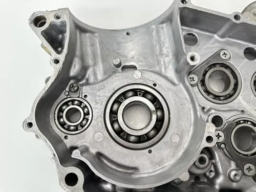 06 07 08 09 SUZUKI LT450R LT-R LTR 450 RIGHT SIDE MOTOR ENGINE CASE CRANKCASE
