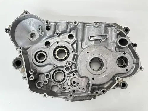06 07 08 09 SUZUKI LT450R LT-R LTR 450 RIGHT SIDE MOTOR ENGINE CASE CRANKCASE