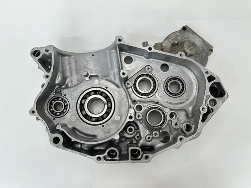 06 07 08 09 SUZUKI LT450R LT-R LTR 450 RIGHT SIDE MOTOR ENGINE CASE CRANKCASE