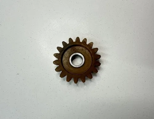 06 07 08 09 SUZUKI LT450R LT-R LTR 450 PLASTIC OIL PUMP IDLE GEAR 16321-45G00