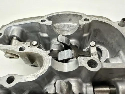 #2 OEM 96-04 HONDA XR250R XR 250 ENGINE MOTOR CYLINDER HEAD COVER W ROCKER ARMS