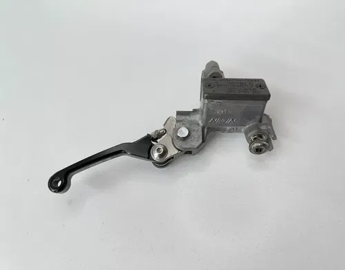 01-08 SUZUKI RM 125 250 / 06-18 RMZ 250 / 05-17 450 FRONT BRAKE MASTER CYLINDER