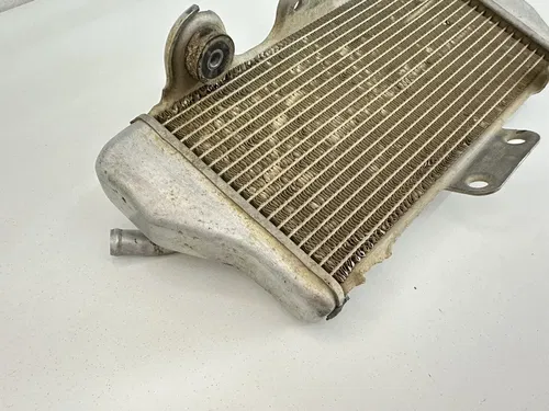 USED OEM 06 2006 YAMAHA YZ250F LEFT SIDE COOLING RAD RADIATOR 5XC-1240A-90-00