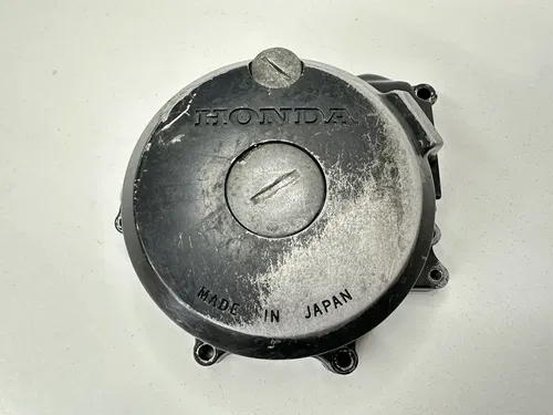1985 85 HONDA XR250R XR 250 200 XR200R LEFT SIDE ENGINE STATOR FLYWHEEL COVER