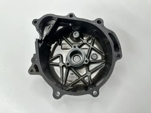 1985 85 HONDA XR250R XR 250 200 XR200R LEFT SIDE ENGINE STATOR FLYWHEEL COVER