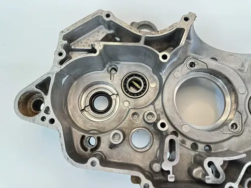OEM 2003 03 POLARIS 500 PREDATOR LEFT & RIGHT ENGINE CRANKCASE CASES SET PAIR
