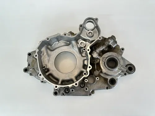 OEM 2003 03 POLARIS 500 PREDATOR LEFT & RIGHT ENGINE CRANKCASE CASES SET PAIR