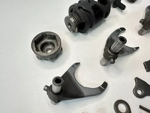98 99 00 01 YAMAHA WR400F WR426F YZ400F YZ426F GEAR SHIFT DRUM CAM & FORKS ASSY