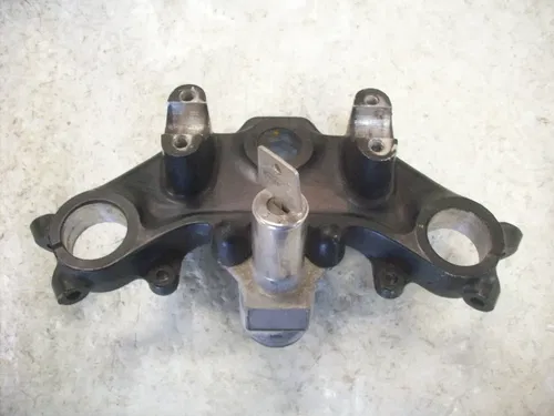 USED 81 82 HONDA CB 750 C CUSTOM TOP BRIDGE BAR CLAMP W IGNITION SWITCH & KEY