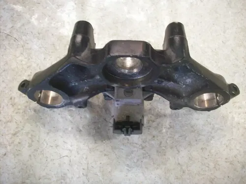 USED 81 82 HONDA CB 750 C CUSTOM TOP BRIDGE BAR CLAMP W IGNITION SWITCH & KEY